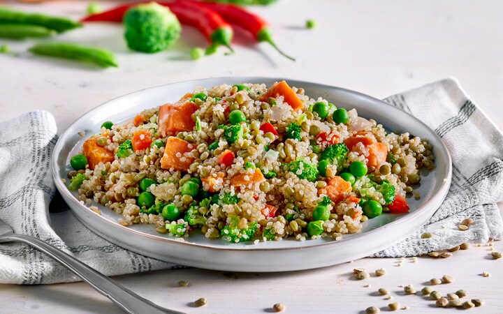 Poêlée de légumes, quinoa et lentilles (Numéro d’article 08794)
